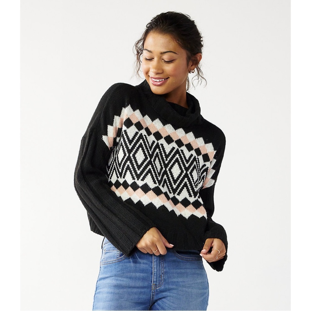 NWT SO Cropped Textured Turtleneck Sweater Black Juniors Size L
